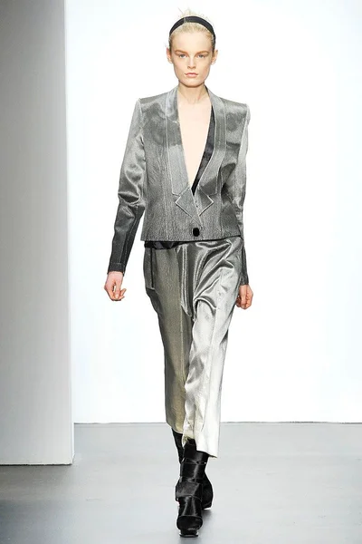 Look 23